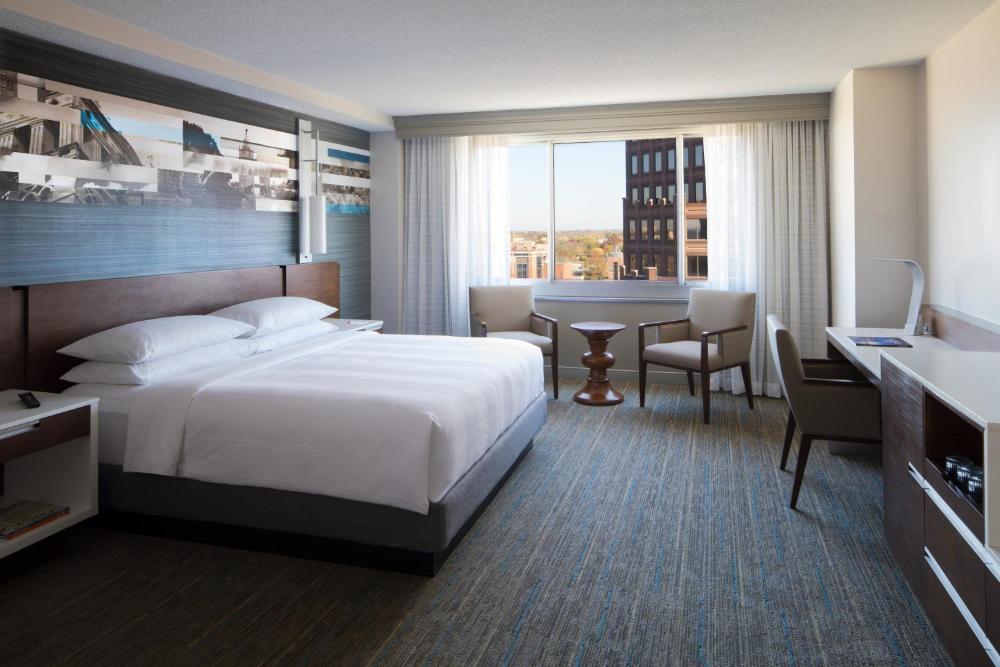 Executive King Room with Sofa Bed interior