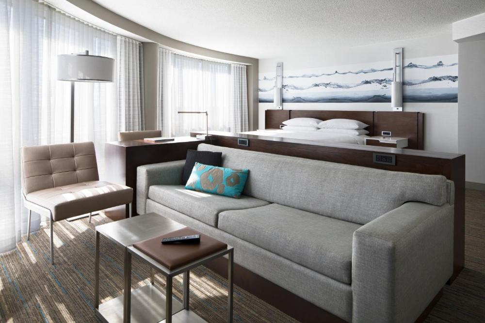Junior King Suite with Sofa Bed interior